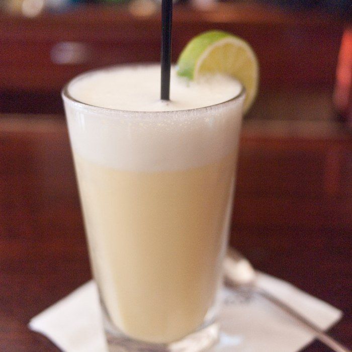Cocktail Royal Gin Fizz